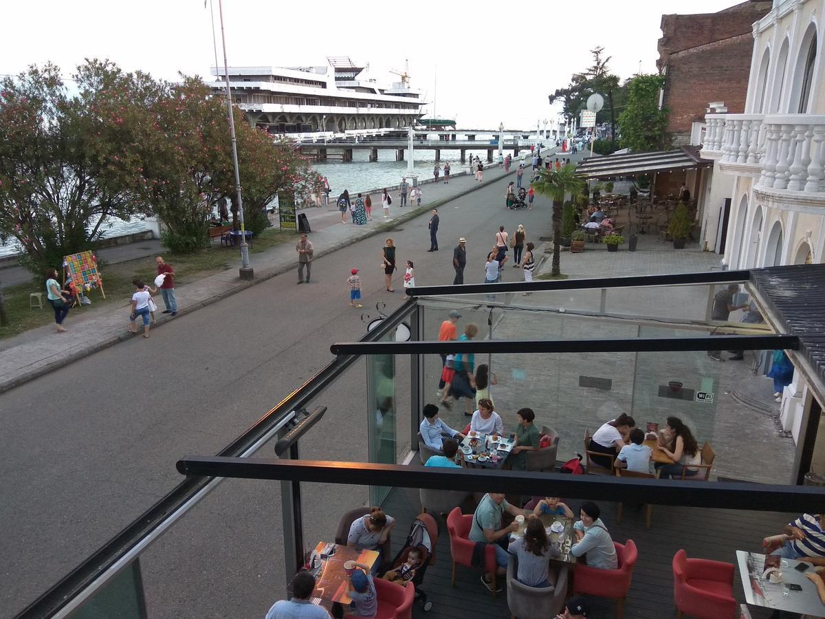 Sukhum City Mini Hotel Szuhumi Kültér fotó