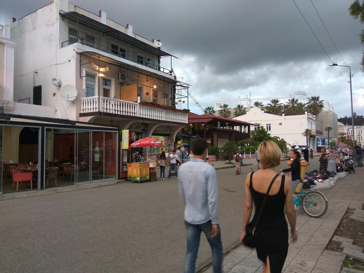 Sukhum City Mini Hotel Szuhumi Kültér fotó